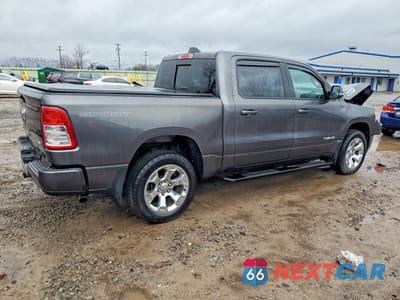Trzecie zdjęcie samochodu z tyłu: 2022 RAM 1500 BIG HORN VIN:1C6RRFFG8NN263827 - miniatura