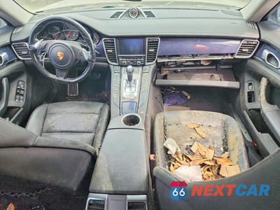 Zdjęcie 8 z 12 samochodu: 2015 PORSCHE PANAMERA 2 VIN:WP0AA2A7XFL005562 - miniatura