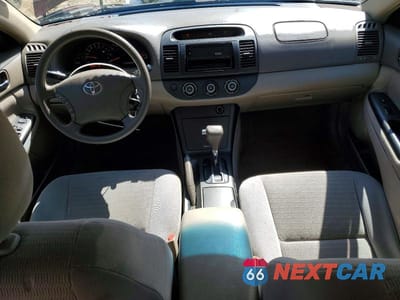 Zdjęcie 8 z 11 samochodu: 2005 TOYOTA CAMRY LE VIN:4T1BE30K95U049447 - miniatura