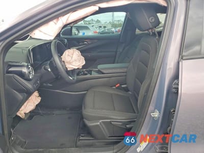 Zdjęcie 7 z 13 samochodu: 2025 CHEVROLET BLAZER LT VIN:3GNKDGRJ9SS128435 - miniatura