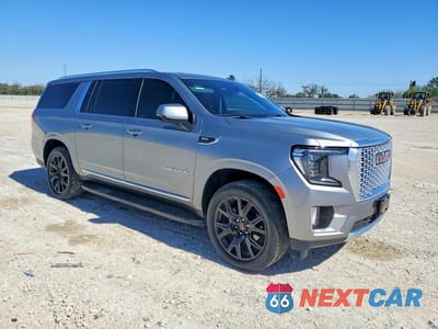 Czwarte zdjęcie samochodu z boku: 2024 GMC YUKON XL DENALI VIN:1GKS2JKL2RR135171 - miniatura
