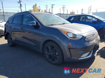 Czwarte zdjęcie samochodu z boku: 2018 KIA NIRO EX VIN:KNDCC3LC3J5140771 - miniatura