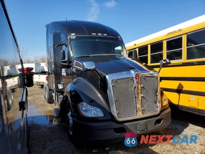2018 KENWORTH T680 SEMI TRUCK 1XKYDP9X8JJ179968 - główne zdjęcie licytacji z USA - miniatura