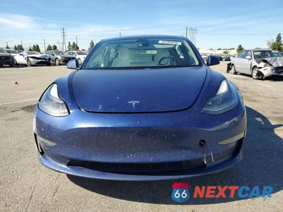 Piąte zdjęcie samochodu w środku: 2021 TESLA MODEL 3 VIN:5YJ3E1EB4MF073409 - miniatura