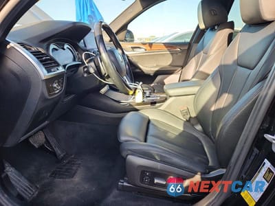 Zdjęcie 7 z 13 samochodu: 2019 BMW X3 SDRIVE30I VIN:5UXTR7C51KLR43775 - miniatura
