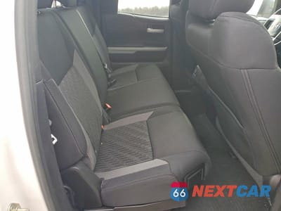 Zdjęcie 10 z 12 samochodu: 2017 TOYOTA TUNDRA SR5 VIN:5TFUY5F16HX604744 - miniatura
