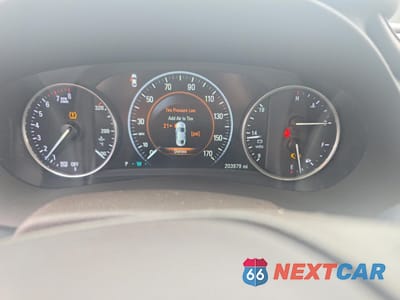 Zdjęcie 8 z 10 samochodu: 2017 BUICK LACROSSE PREMIUM VIN:1G4ZR5SS8HU168526 - miniatura