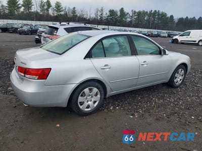 Trzecie zdjęcie samochodu z tyłu: 2008 HYUNDAI SONATA GLS V6 VIN:5NPET46F38H385407 - miniatura