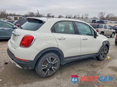 Trzecie zdjęcie samochodu z tyłu: 2025 FIAT 500X POP VIN:ZFBCFXAB9HP533118 - miniatura