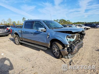 Czwarte zdjęcie samochodu z boku: 2023 FORD F150 SUPERCREW VIN:1FTFW1E57PFC13523 - miniatura