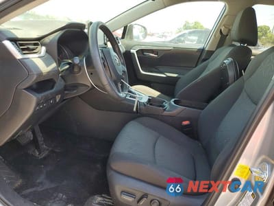 Zdjęcie 7 z 14 samochodu: 2021 TOYOTA RAV4 XLE VIN:2T3P1RFV0MW237530 - miniatura