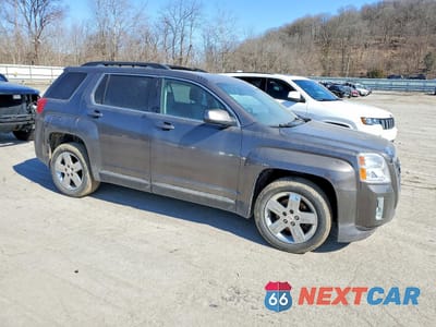 Czwarte zdjęcie samochodu z boku: 2012 GMC TERRAIN SLT VIN:2GKFLVEK2C6182387 - miniatura