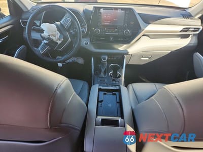 Zdjęcie 8 z 12 samochodu: 2021 TOYOTA HIGHLANDER XLE VIN:5TDGZRBH6MS536448 - miniatura