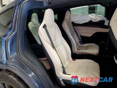 Zdjęcie 11 z 14 samochodu: 2023 TESLA MODEL X VIN:7SAXCBE58PF423364 - miniatura