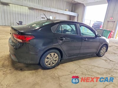 Trzecie zdjęcie samochodu z tyłu: 2020 KIA RIO S VIN:3KPA24AD6LE268148 - miniatura