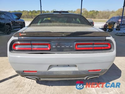 Zdjęcie 6 z 11 samochodu: 2019 DODGE CHALLENGER SXT VIN:2C3CDZAG3KH677113 - miniatura