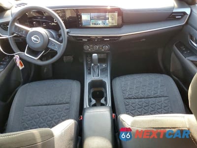 Zdjęcie 8 z 13 samochodu: 2025 NISSAN KICKS SV VIN:3N8AP6CAXSL381521 - miniatura