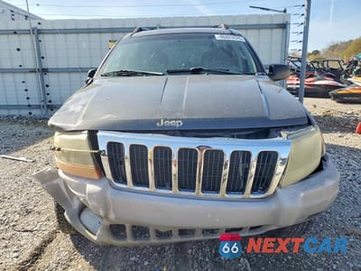 Piąte zdjęcie samochodu w środku: 2003 JEEP GRAND CHEROKEE LAREDO VIN:1J8GX48S83C598146 - miniatura