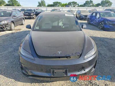 Piąte zdjęcie samochodu w środku: 2024 TESLA MODEL 3 VIN:5YJ3E1ET2RF832011 - miniatura