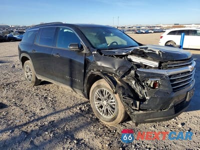 Czwarte zdjęcie samochodu z boku: 2025 CHEVROLET TRAVERSE LT VIN:1GNEVGRS7SJ293534 - miniatura