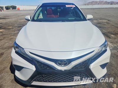 Piąte zdjęcie samochodu w środku: 2018 TOYOTA CAMRY XSE V6 VIN:4T1BZ1HK5JU020759 - miniatura