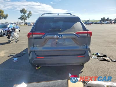 Zdjęcie 6 z 13 samochodu: 2020 TOYOTA RAV4 HYBRID XLE VIN:JTMR6RFV6LD005715 - miniatura