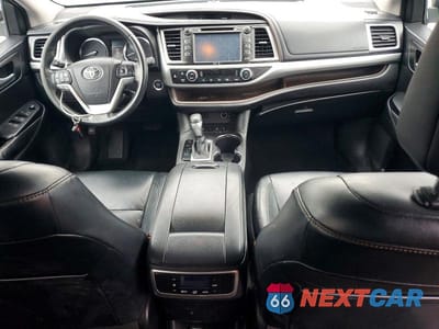 Zdjęcie 8 z 11 samochodu: 2014 TOYOTA HIGHLANDER XLE VIN:5TDJKRFH9ES060766 - miniatura