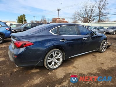 Trzecie zdjęcie samochodu z tyłu: 2019 INFINITI Q70L 3.7 LUXE VIN:JN1BY1PR2KM725156 - miniatura
