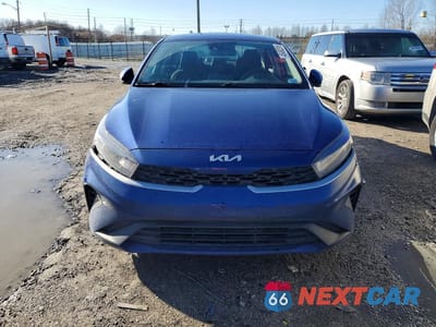 Piąte zdjęcie samochodu w środku: 2023 KIA FORTE LXS VIN:3KPF24ADXPE565922 - miniatura