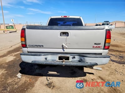 Zdjęcie 6 z 11 samochodu: 2004 GMC NEW SIERRA C1500 VIN:1GTEC14X54Z270465 - miniatura