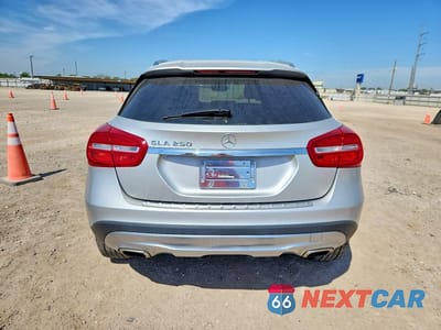 Zdjęcie 6 z 13 samochodu: 2016 MERCEDES-BENZ GLA 250 VIN:WDCTG4EB3GJ262183 - miniatura