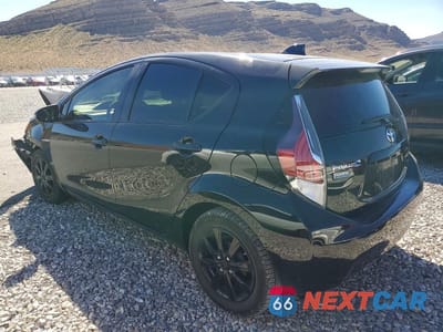 Drugie zdjęcie samochodu z przodu: 2016 TOYOTA PRIUS C PERSONA SPECIAL EDITION VIN:JTDKDTB35G1115591 - miniatura