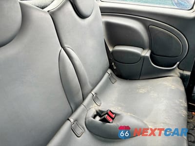 Zdjęcie 6 z 10 samochodu: 2004 MINI COOPER VIN:WMWRC33444T354162 - miniatura