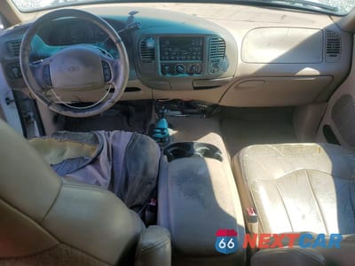 Zdjęcie 8 z 11 samochodu: 1999 FORD F-150 VIN:2FTRX08L3XCA87784 - miniatura