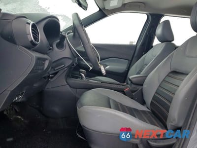 Zdjęcie 7 z 14 samochodu: 2021 NISSAN KICKS SR VIN:3N1CP5DVXML533383 - miniatura