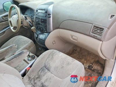 Zdjęcie 8 z 12 samochodu: 2008 TOYOTA SIENNA LE 8-PASSENGER VIN:5TDZK23C88S184292 - miniatura