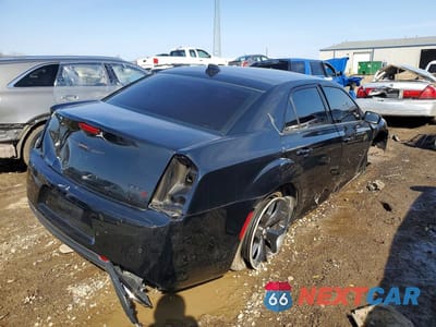 Trzecie zdjęcie samochodu z tyłu: 2022 CHRYSLER 300 S VIN:2C3CCABG6NH136418 - miniatura