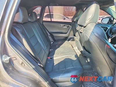 Zdjęcie 10 z 13 samochodu: 2025 TOYOTA RAV4 HYBRID XSE VIN:4T3E6RFVXSU180338 - miniatura