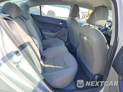 Zdjęcie 10 z 13 samochodu: 2015 KIA FORTE LX VIN:KNAFK4A62F5408099 - miniatura