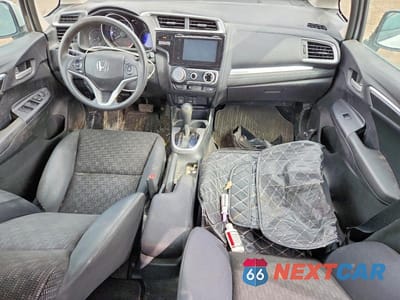 Zdjęcie 8 z 11 samochodu: 2015 HONDA FIT LX VIN:3HGGK5H51FM105966 - miniatura