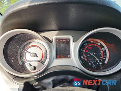 Zdjęcie 9 z 13 samochodu: 2012 DODGE JOURNEY SXT VIN:3C4PDDBG0CT178650 - miniatura