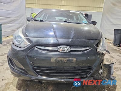 Piąte zdjęcie samochodu w środku: 2015 HYUNDAI ACCENT VIN:KMHCT5AE2FU226257 - miniatura