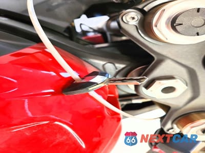 Zdjęcie 8 z 10 samochodu: 2024 BMW S 1000 RR VIN:WB10E6309R6171787 - miniatura