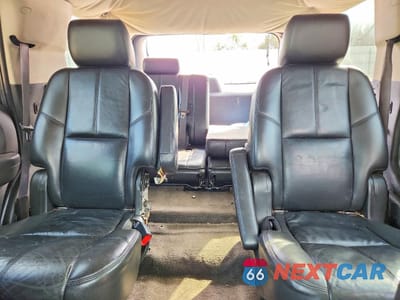 Zdjęcie 10 z 14 samochodu: 2011 CHEVROLET TAHOE C1500 LT VIN:1GNSCBE09BR393569 - miniatura