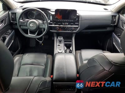 Zdjęcie 8 z 12 samochodu: 2023 NISSAN PATHFINDER SL VIN:5N1DR3CD4PC201413 - miniatura
