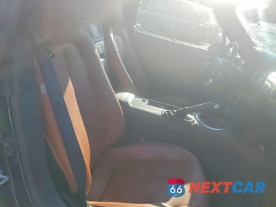 Zdjęcie 10 z 13 samochodu: 2008 MAZDA MX-5 MIATA VIN:JM1NC26F180150442 - miniatura