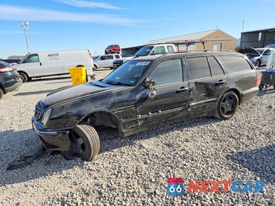 2001 MERCEDES-BENZ E 320 WDBJH65J21B284317 - główne zdjęcie licytacji z USA - miniatura