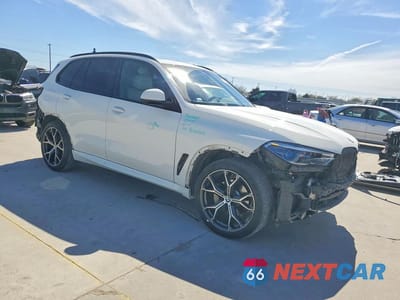 Czwarte zdjęcie samochodu z boku: 2021 BMW X5 XDRIVE40I VIN:5UXCR6C01M9G75358 - miniatura