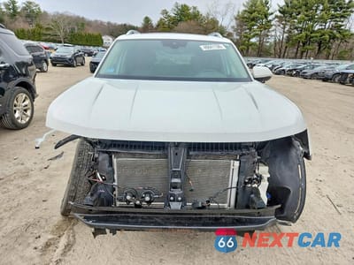 Piąte zdjęcie samochodu w środku: 2018 VOLKSWAGEN ATLAS SEL PREMIUM VIN:1V2NR2CA7JC542366 - miniatura