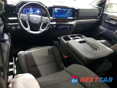 Zdjęcie 8 z 11 samochodu: 2025 CHEVROLET SILVERADO K1500 LT-L VIN:1GCRKKEK6SZ109651 - miniatura